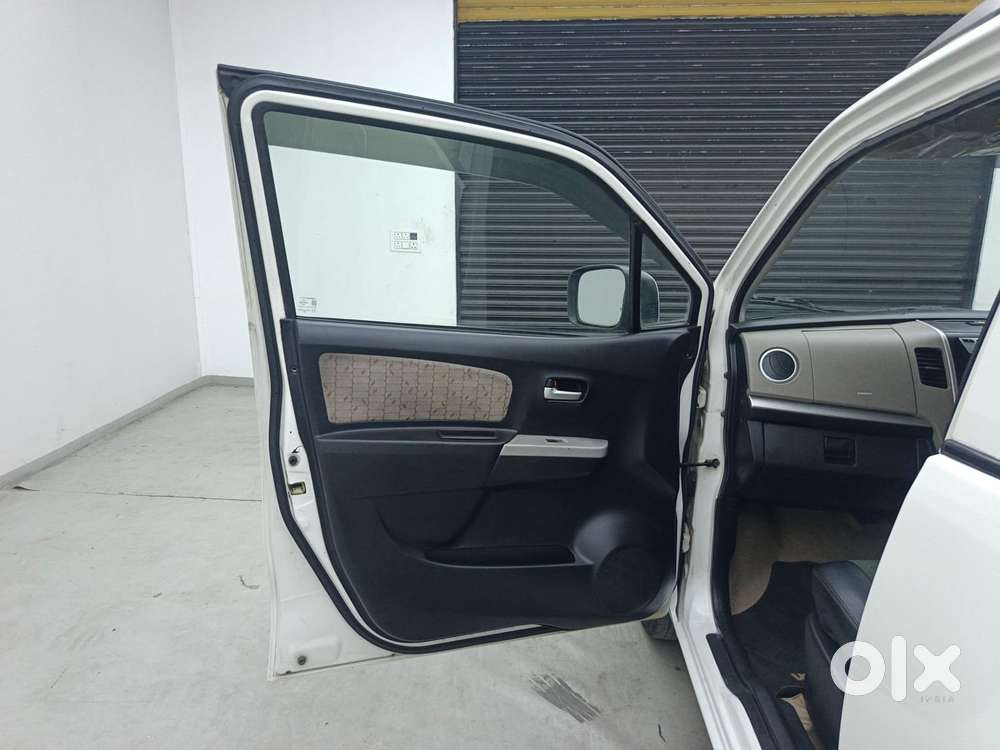 Maruti Suzuki Wagon R 1.0 Vxi Abs, 2016, Petrol