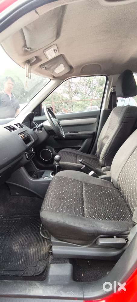 Maruti Suzuki Swift Vvt Zxi, 2005, Petrol