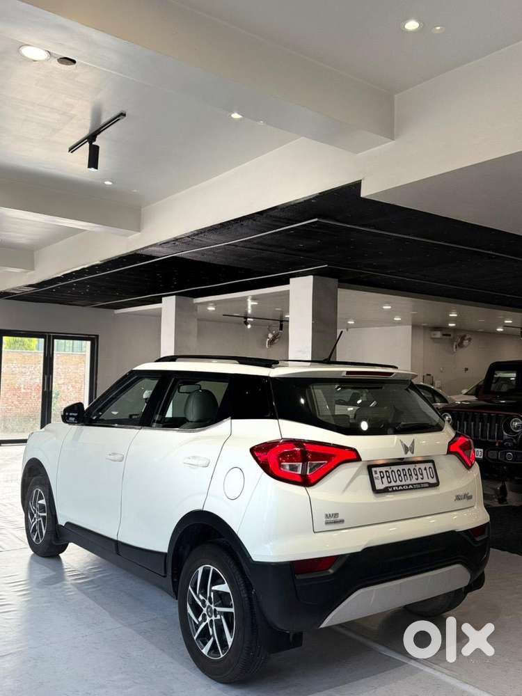 Mahindra Xuv300 W8 Option Diesel, 2023, Diesel