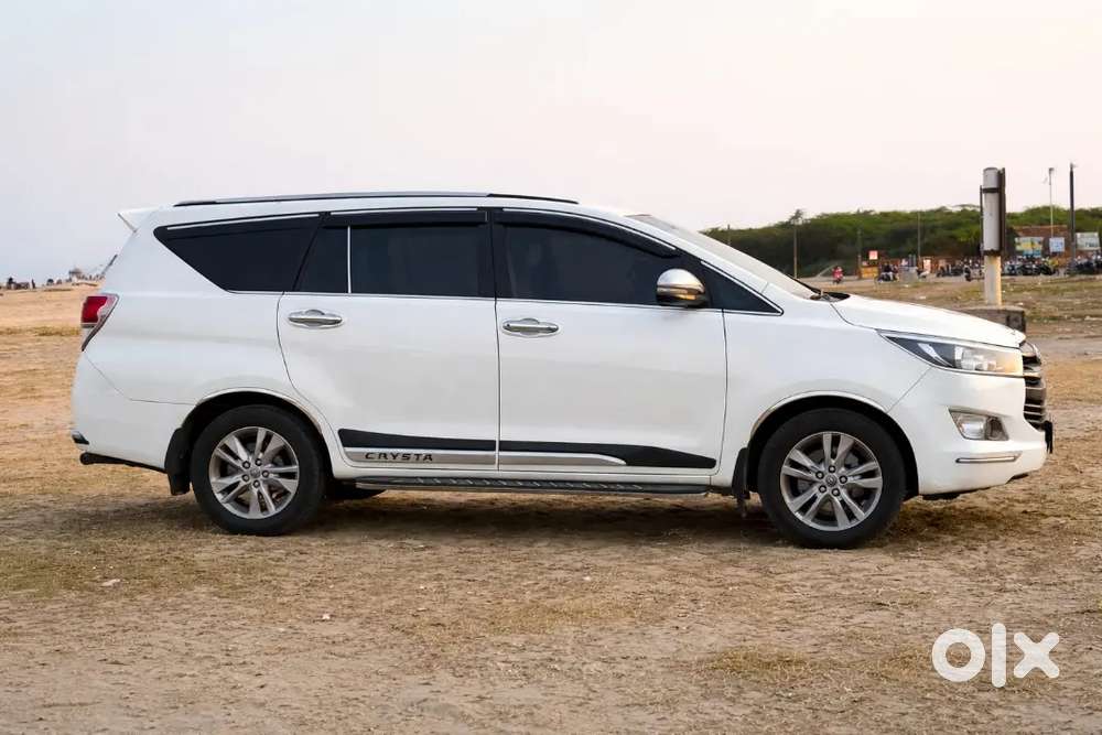 Toyota Innova Crysta 2020 Diesel Well Maintained