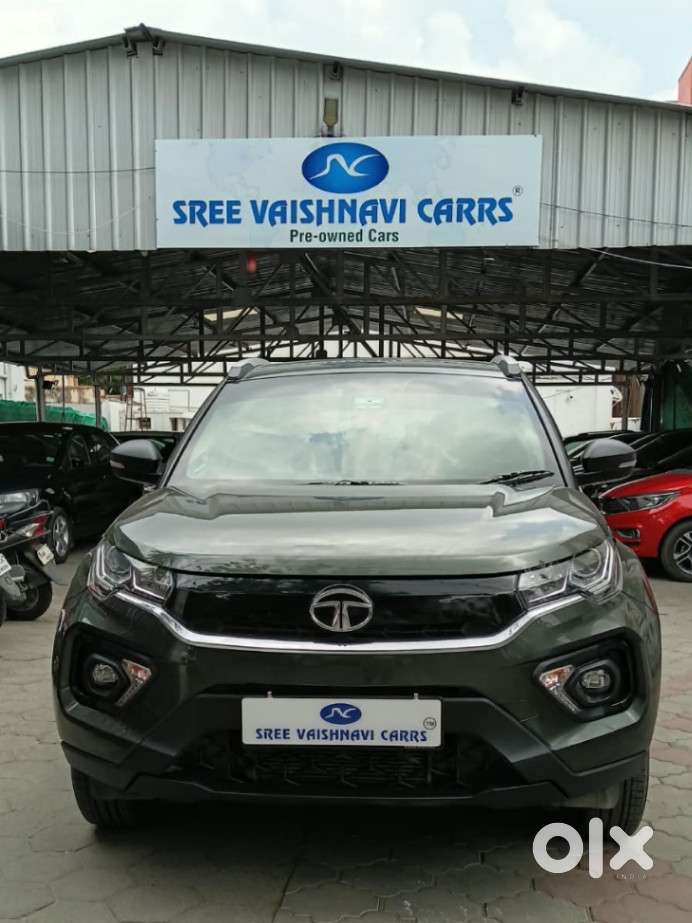 Tata Nexon, 2023, Petrol