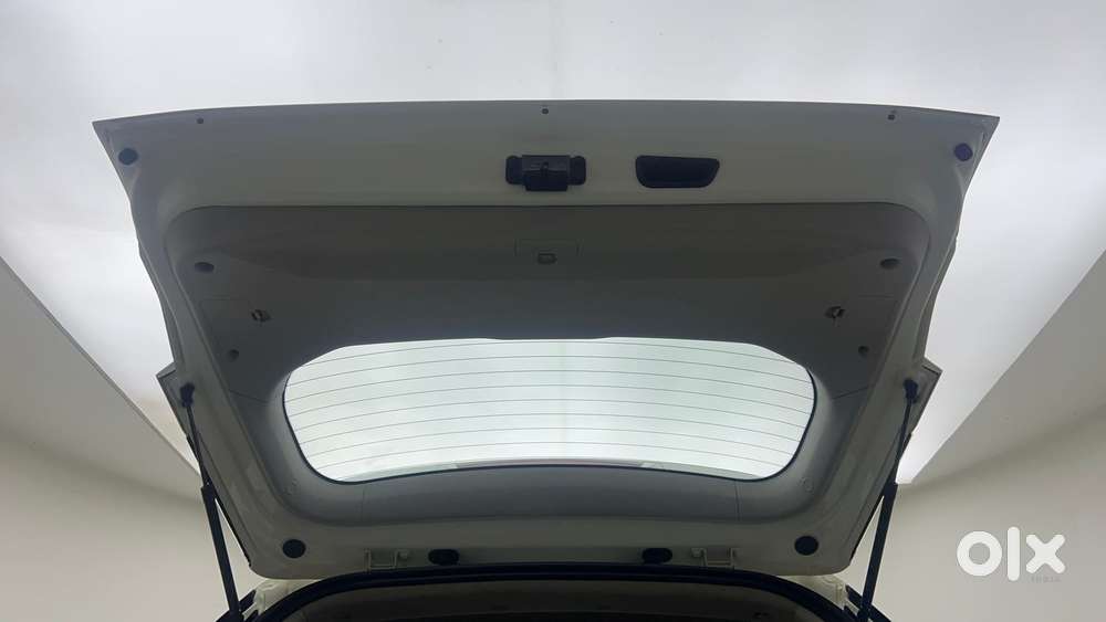 Mahindra Xuv300 W8 Option, 2021, Petrol