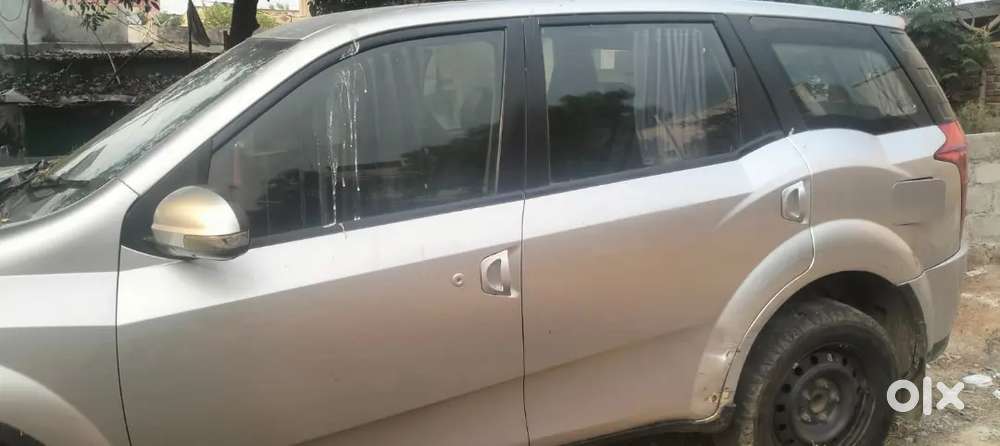 Mahindra Xuv500 2013 Diesel 98500 Km Driven