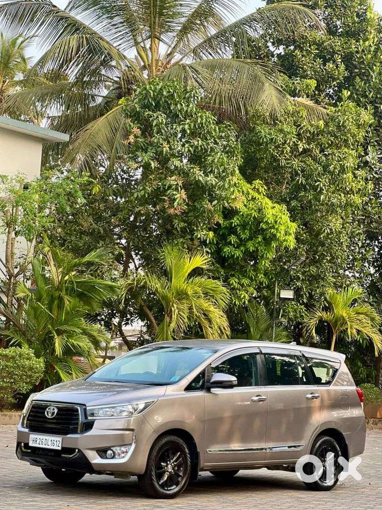 Toyota Innova Crysta 2.8 Gx At 8s, 2018, Diesel