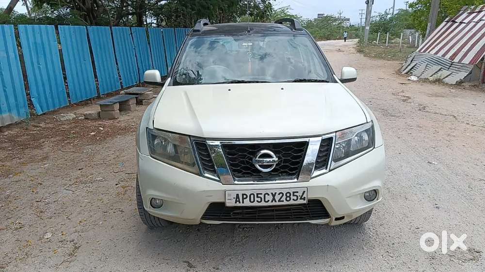 Nissan Terrano 2014 Petrol 75000 Km Driven