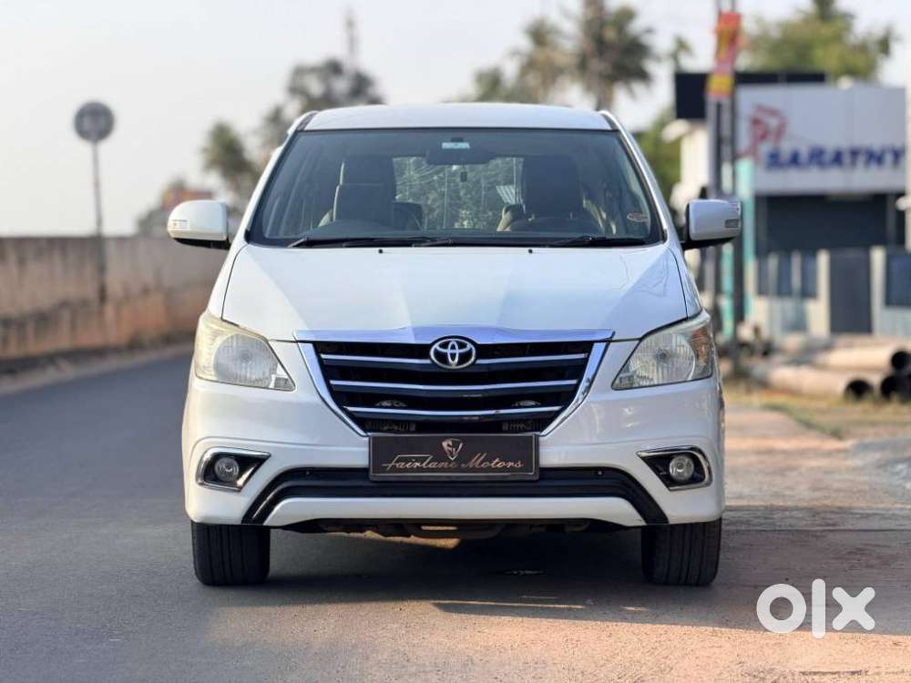 Toyota Innova 2.5 Z Diesel 7 Seater Bs Iv, 2013, Diesel