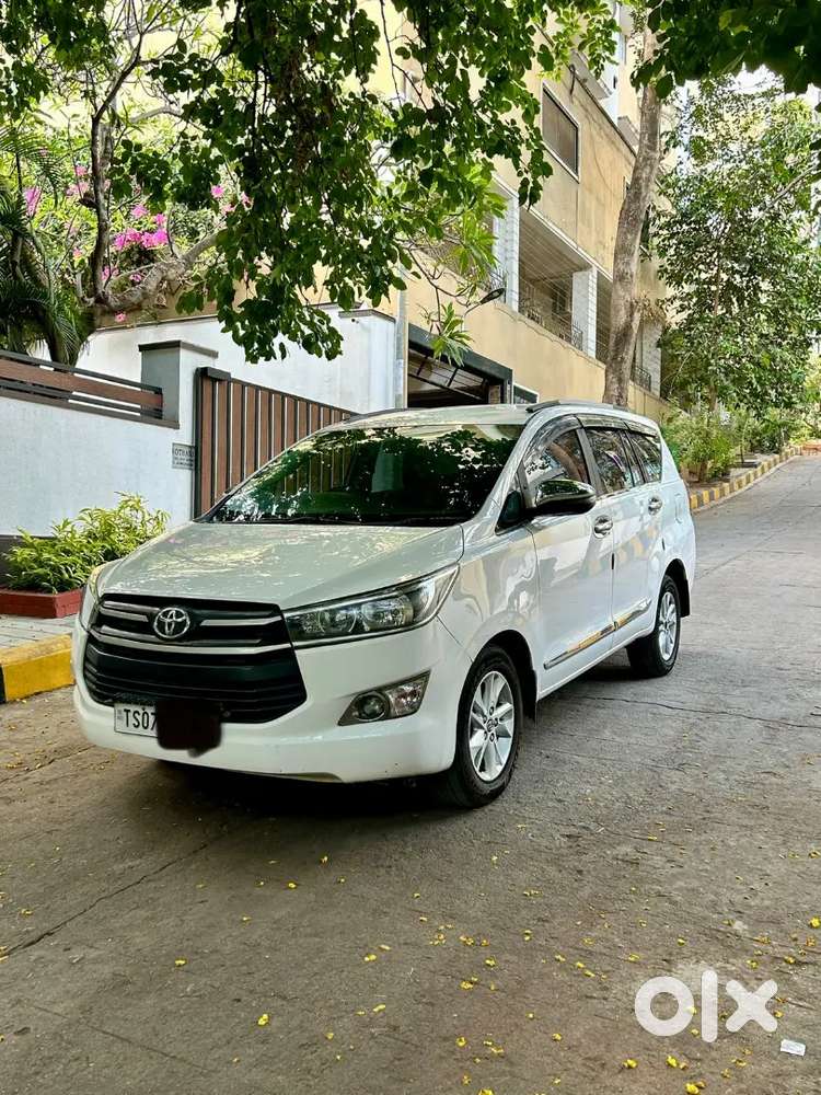 Innova Crysta For Sale In Excellent Condition