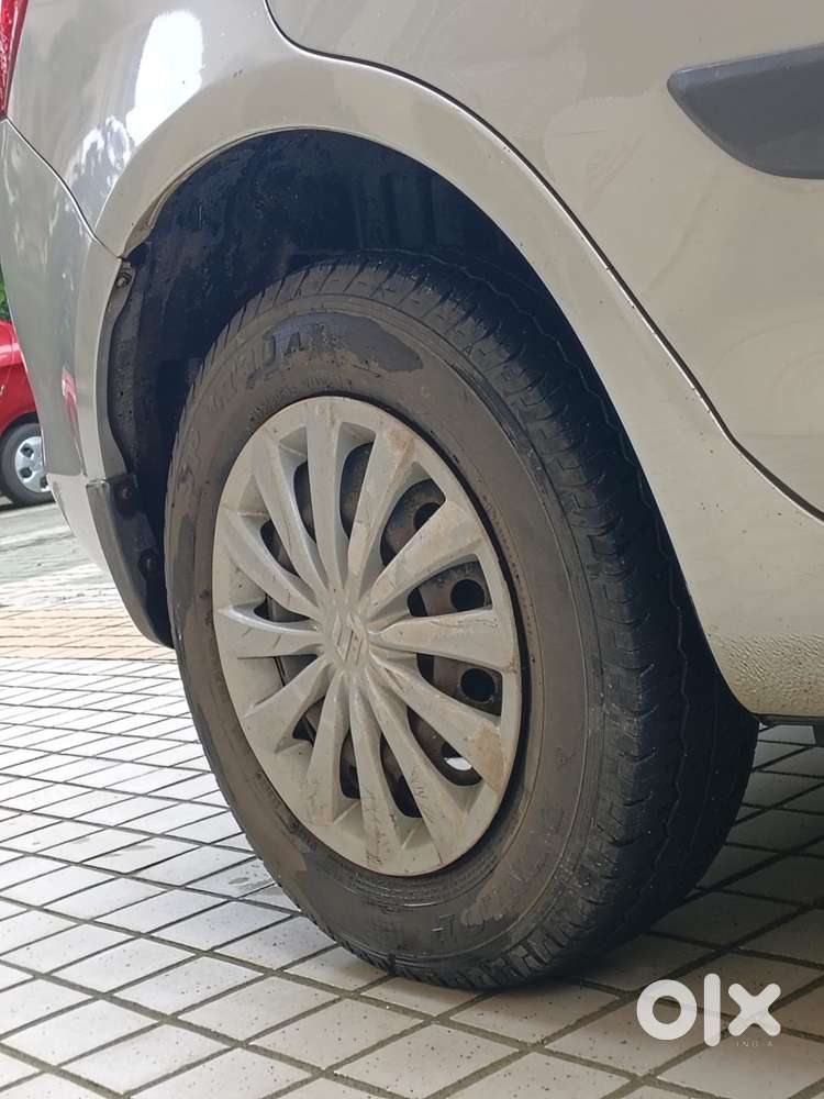Maruti Suzuki Swift Dzire 1.2 Vxi Bsiv, 2015, Petrol