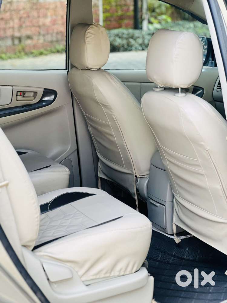 Toyota Innova 2.5 G (diesel) 7 Seater, 2010, Diesel