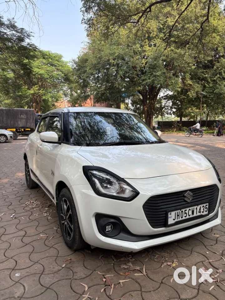Maruti Suzuki Swift 1.3 Zxi, 2021, Petrol