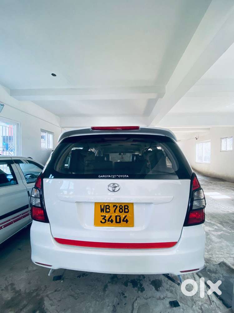 Toyota Innova 2.5 G (diesel) 8 Seater, 2015, Diesel