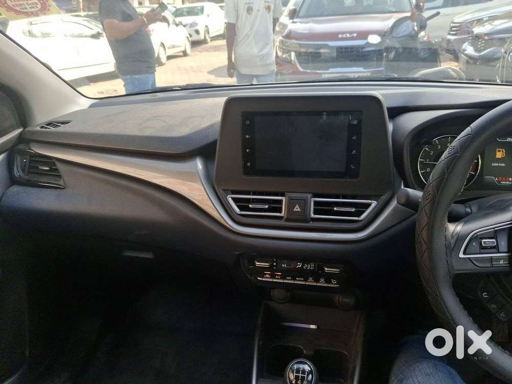 Maruti Suzuki Baleno 1.2 Zeta Cng, 2024, Cng & Hybrids