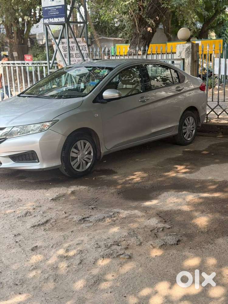 Honda City 1.5 V At Sunroof, 2014, Petrol