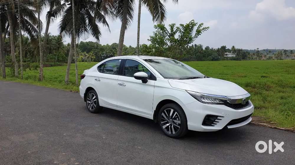 2022 Honda City Hybrid Zx E:hev &ndash; 21,000 Km &ndash; Extended Warranty 2027