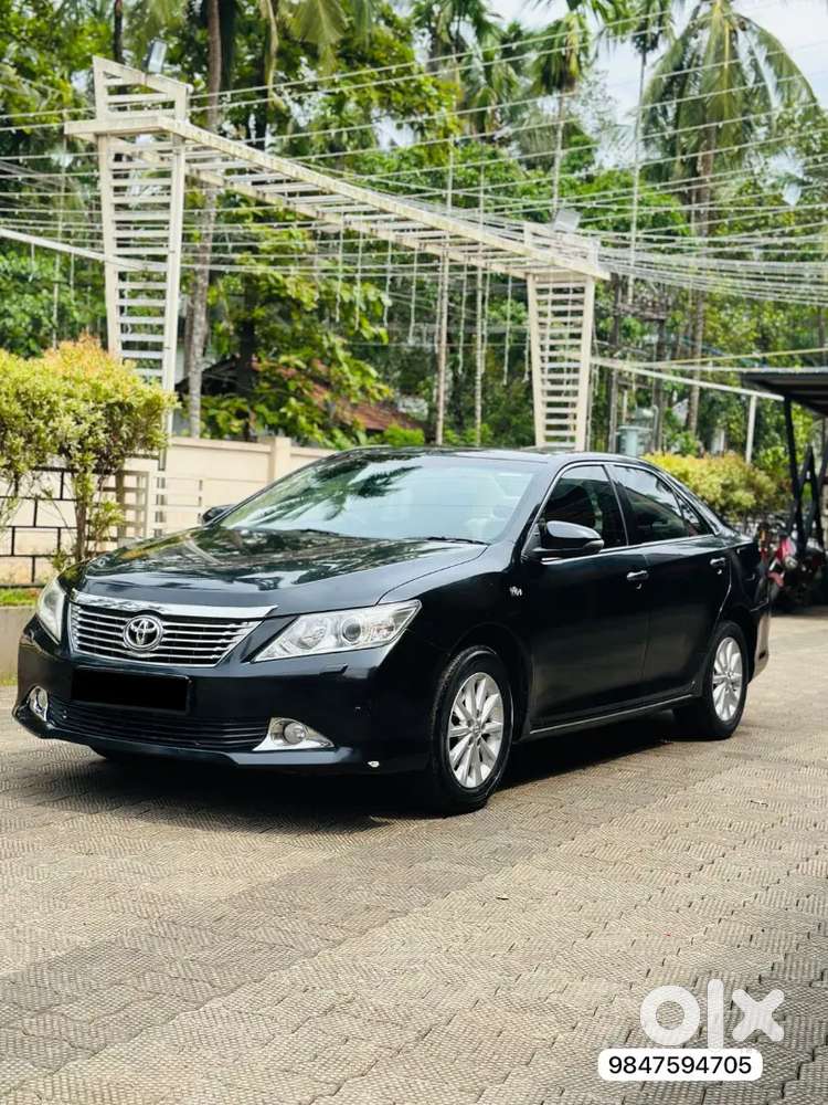 Toyota Camry 2012 Petrol 75000 Km Driven