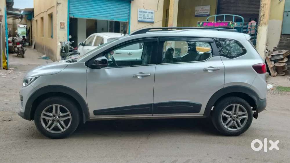 Renault Triber Rxz, 2021, Petrol