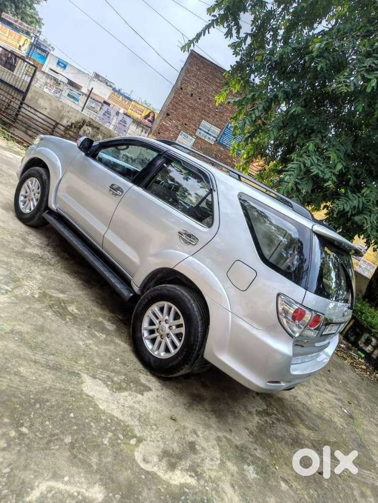 Toyota Fortuner 4x4 Mt, 2015, Diesel