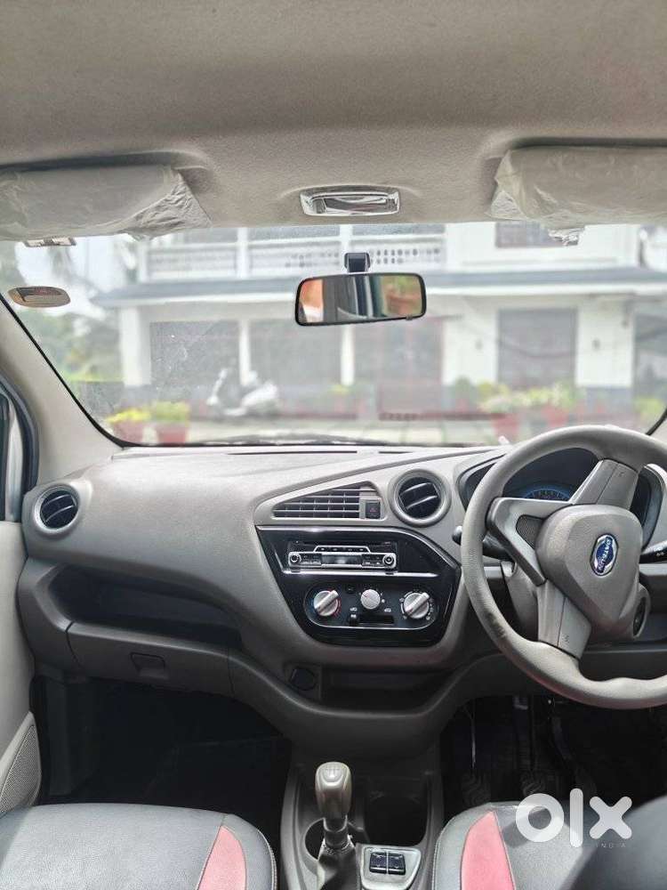 Datsun Redigo T Option, 2016, Petrol