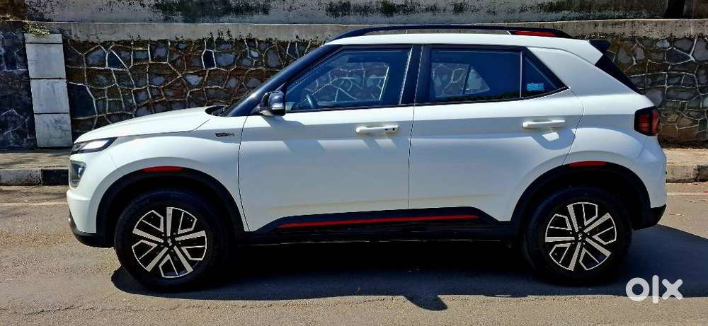 Hyundai Venue N Line 1.0 N8 Turbo Dct Dual Tone, 2023, Petrol