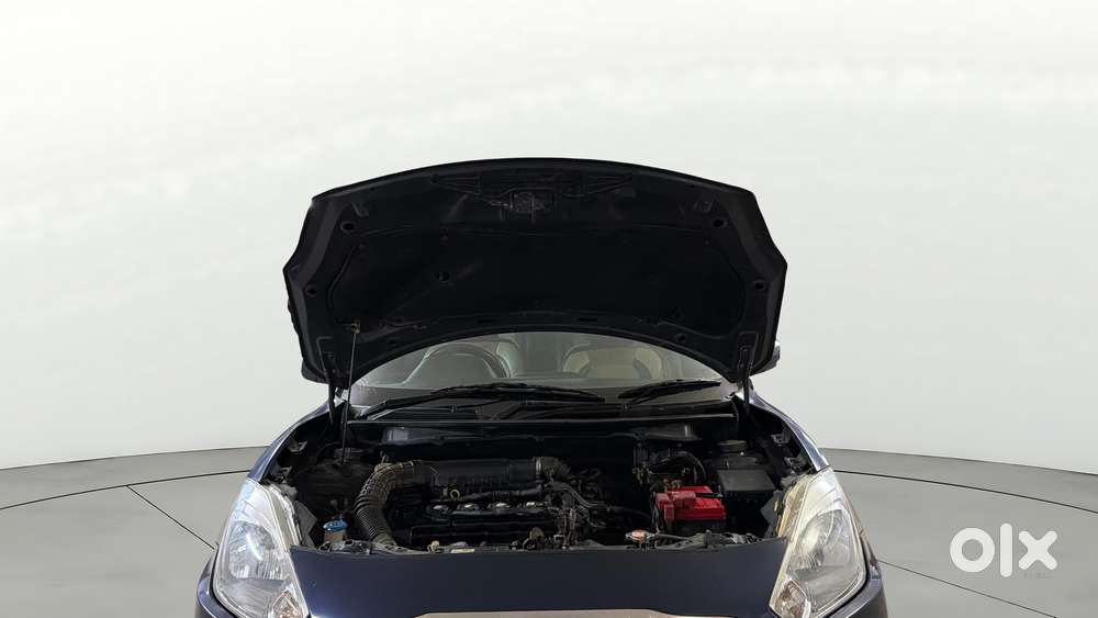 Maruti Suzuki Swift Dzire 1.2 Vxi Bsiv, 2017, Petrol