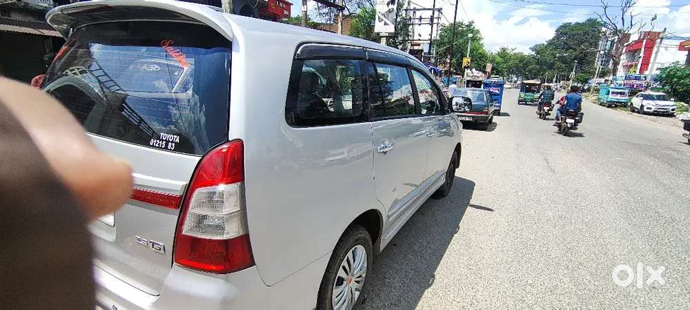 Toyota Innova 2015 Diesel 170000 Km Driven