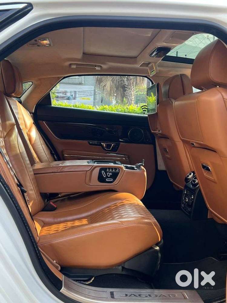 Jaguar Xj L 2.0 Petrol, 2017, Petrol