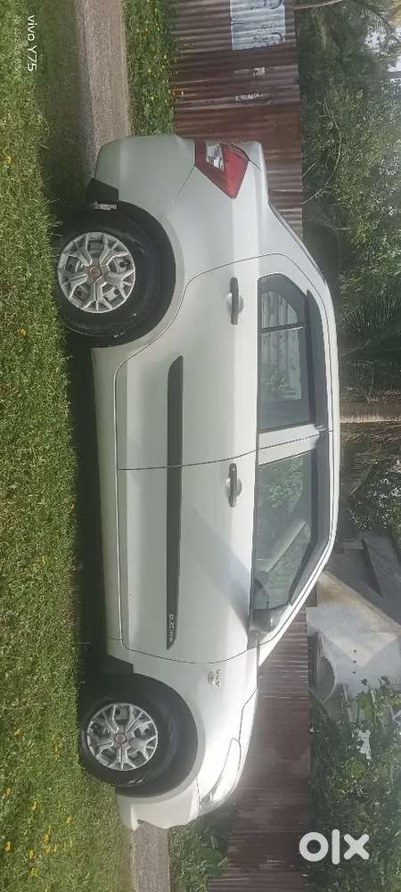 Maruti Suzuki Dzire 2015