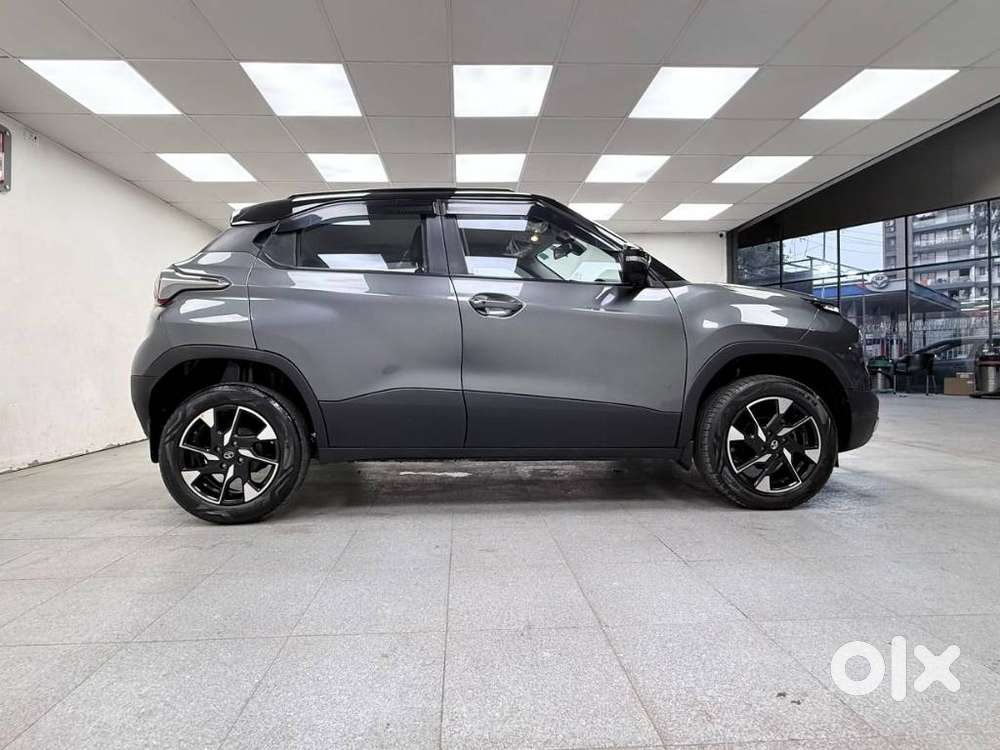 Tata Punch 1.2 Revotron Creative Amt Dual Tone, 2022, Petrol