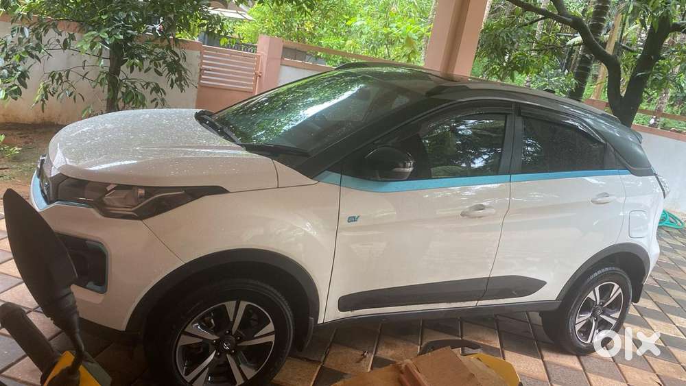 Tata Nexon Ev Max 3.3 Kw Xz Plus Lux, 2022, Electric