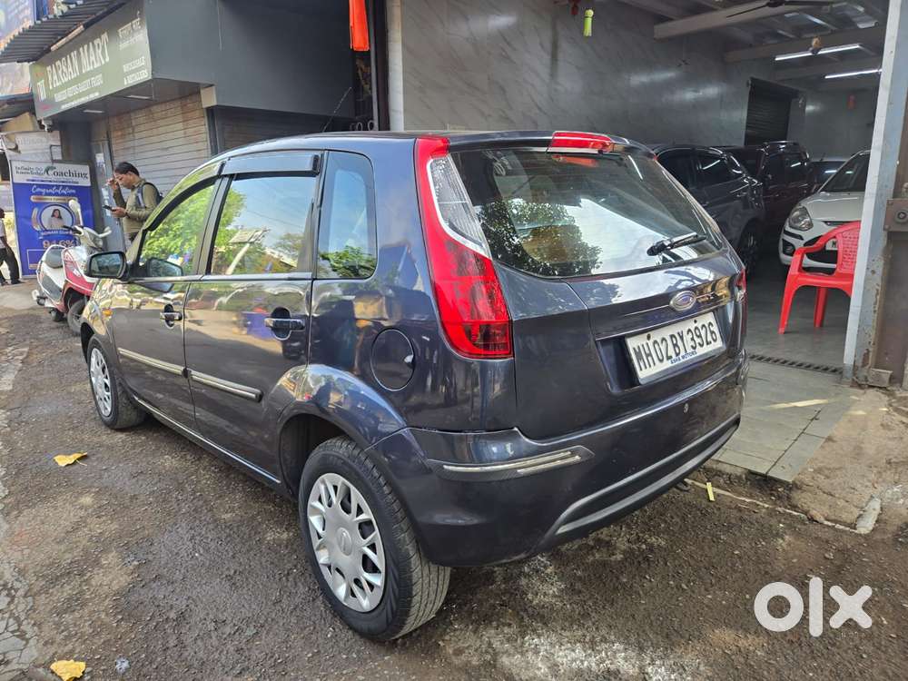 Ford Figo 2010-2012 Petrol Titanium, 2010, Petrol