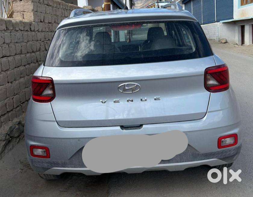 Hyundai Venue Petrol 2021