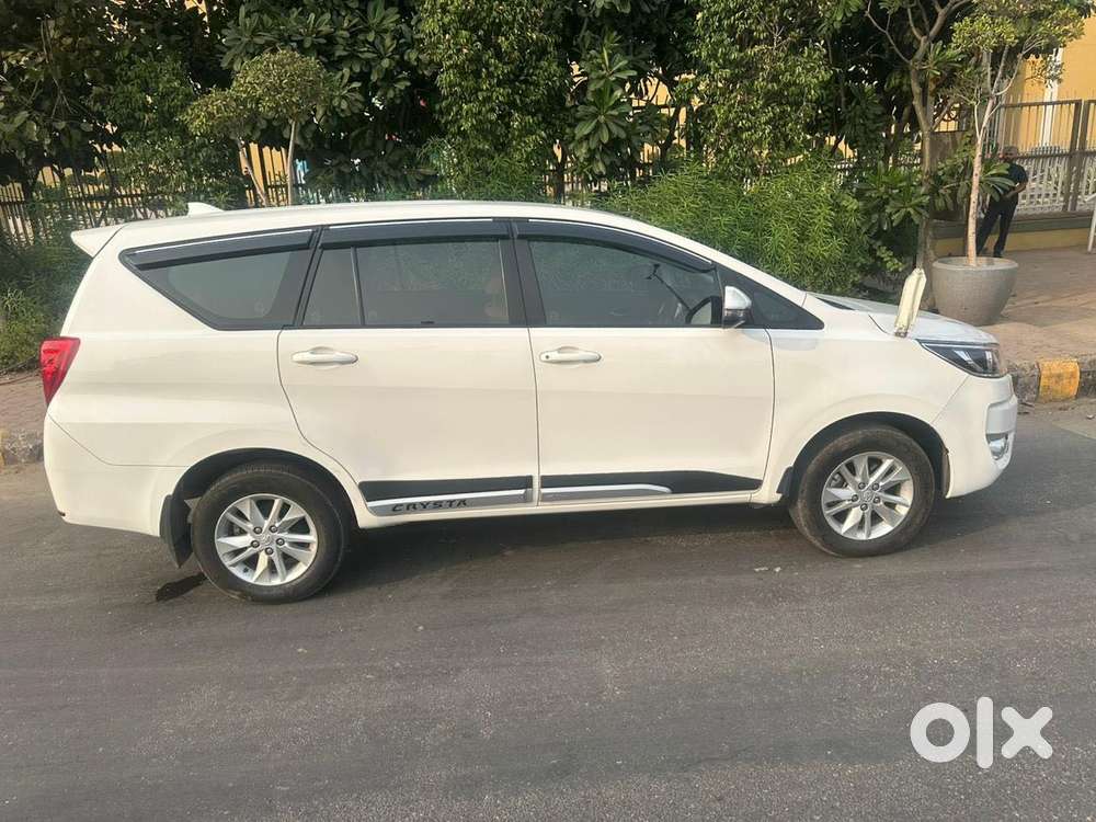Toyota Innova Crysta 2.7 Gx Mt, 2024, Diesel