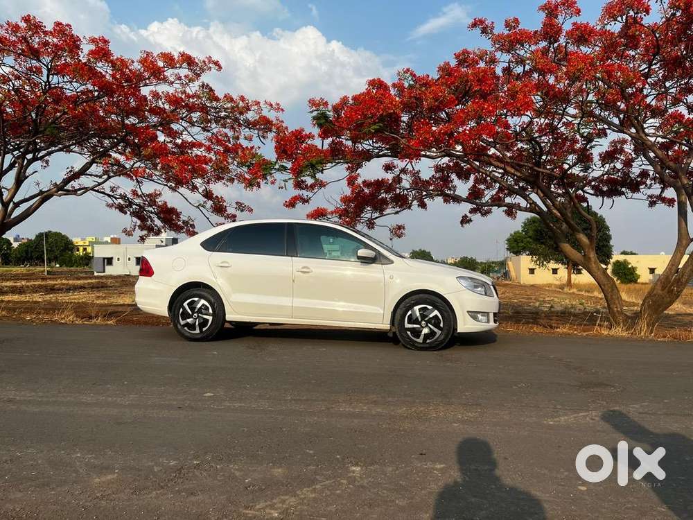 Skoda Rapid Tsi 2012 Diesel Well Maintained