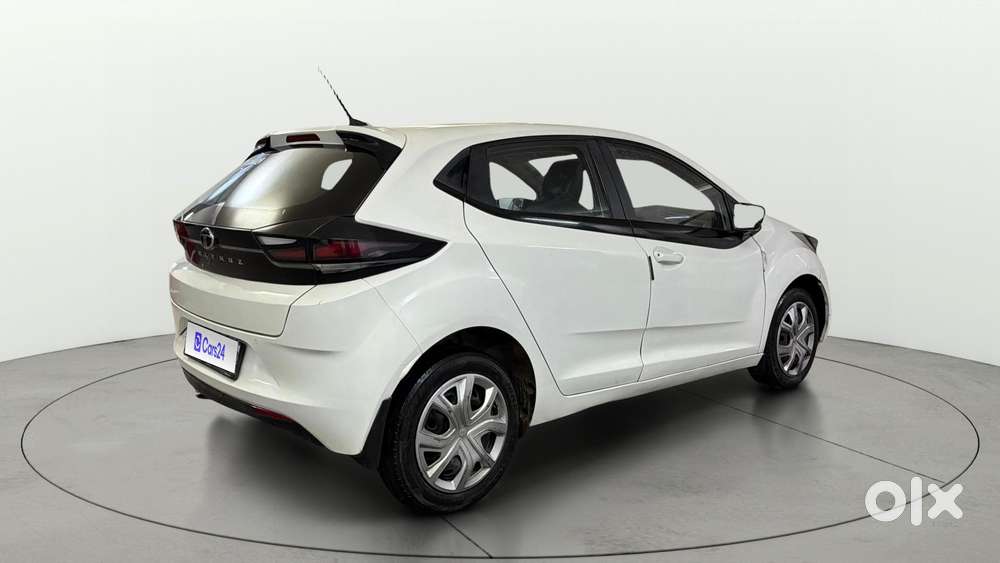 Tata Altroz Xm Plus Icng, 2024, Cng & Hybrids