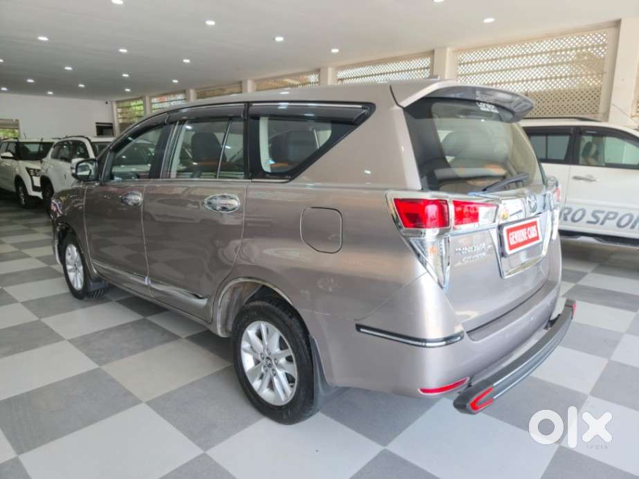 Toyota Innova Crysta 2.8 Gx At 8s, 2016, Diesel