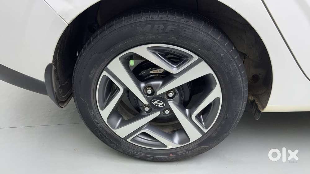 Hyundai Aura 1.0 Sx Plus Petrol, 2020, Petrol