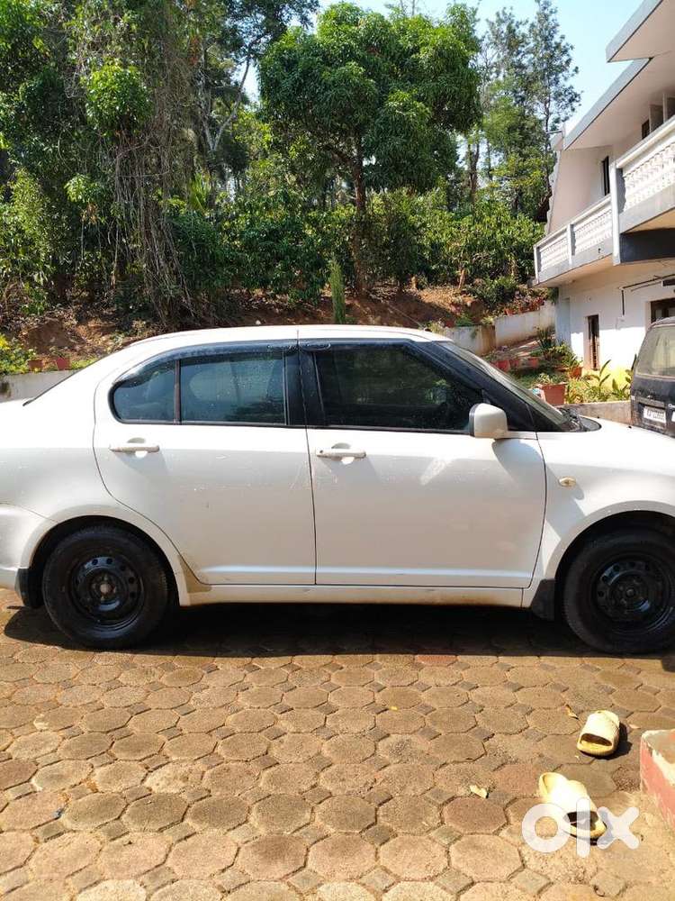 Maruti Suzuki Swift Dzire 2011