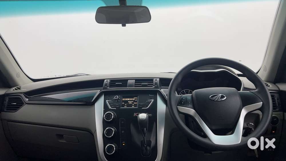 Mahindra Kuv 100 2016-2017 Mfalcon G80 K8, 2017, Petrol