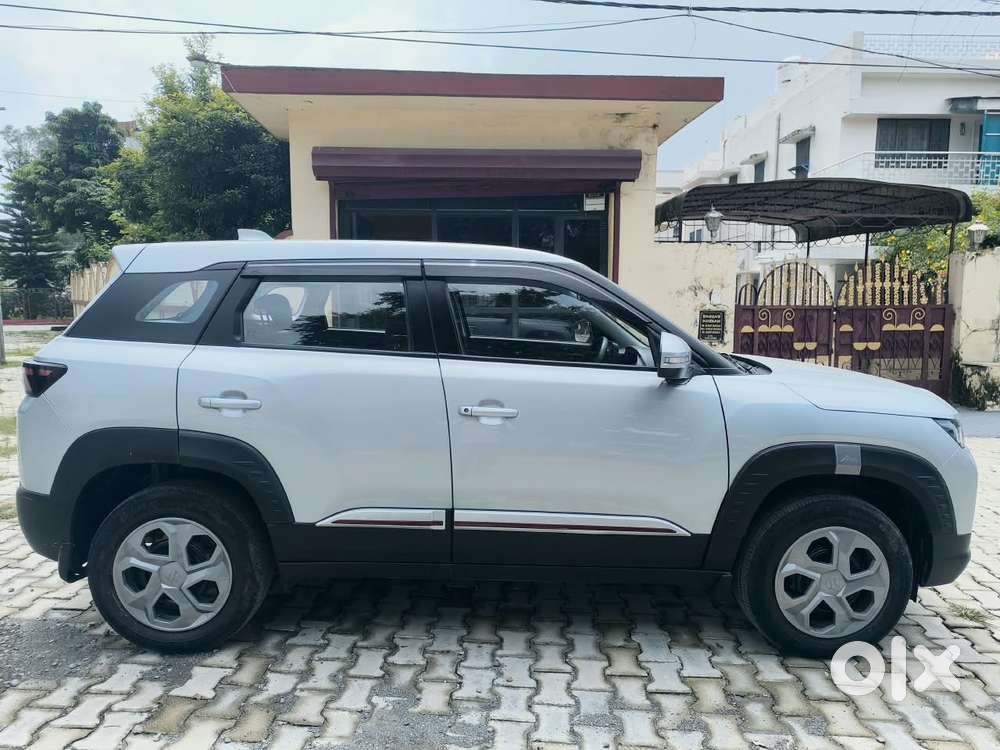 Maruti Suzuki Brezza 1.5 Vxi Smart Hybrid, 2024, Petrol