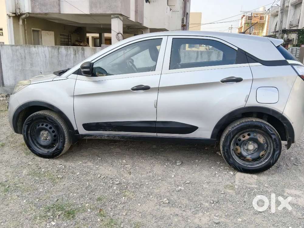 Tata Nexon Revotron 2018 Petrol