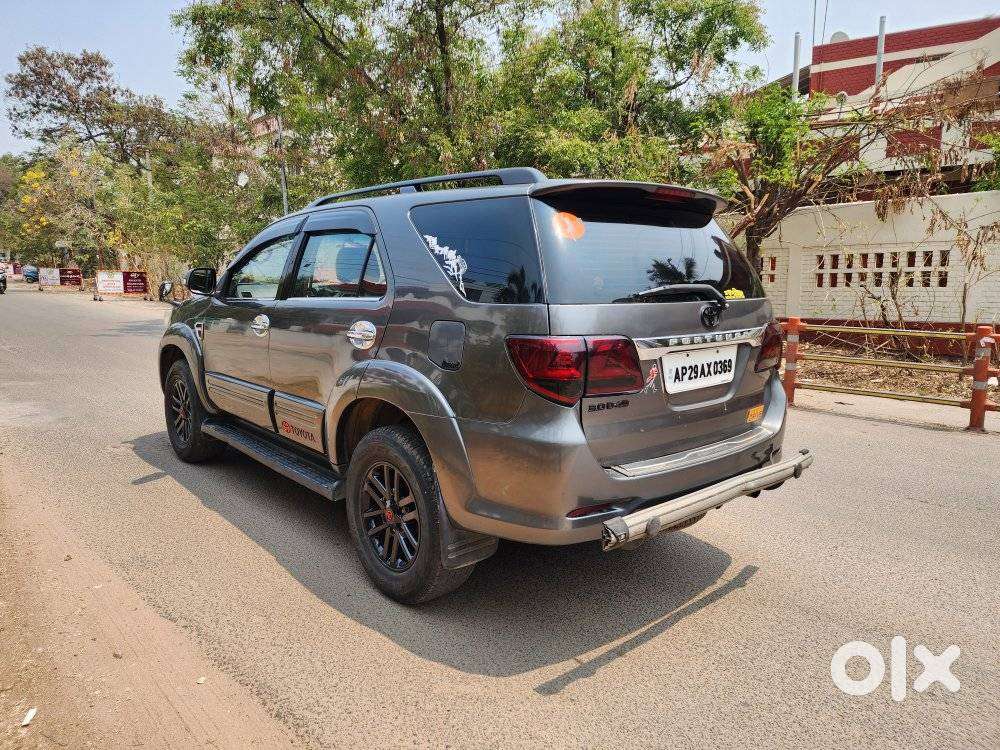 Toyota Fortuner 3.0 4x2 Mt, 2012, Diesel