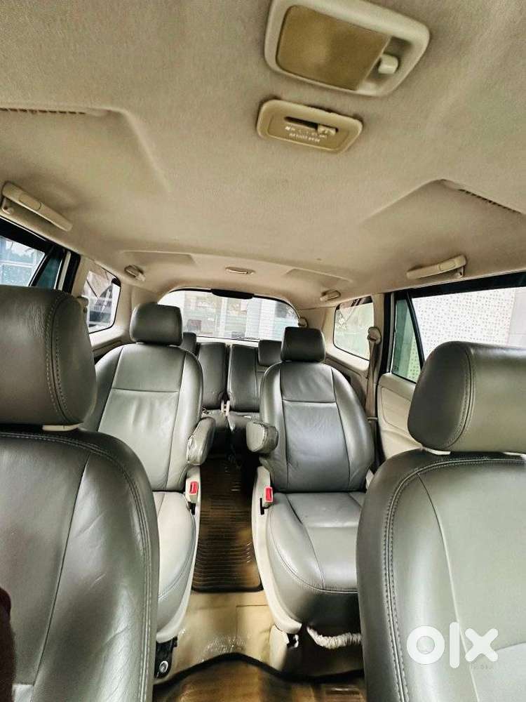 Toyota Innova 2.5 V 7 Str, 2013, Diesel