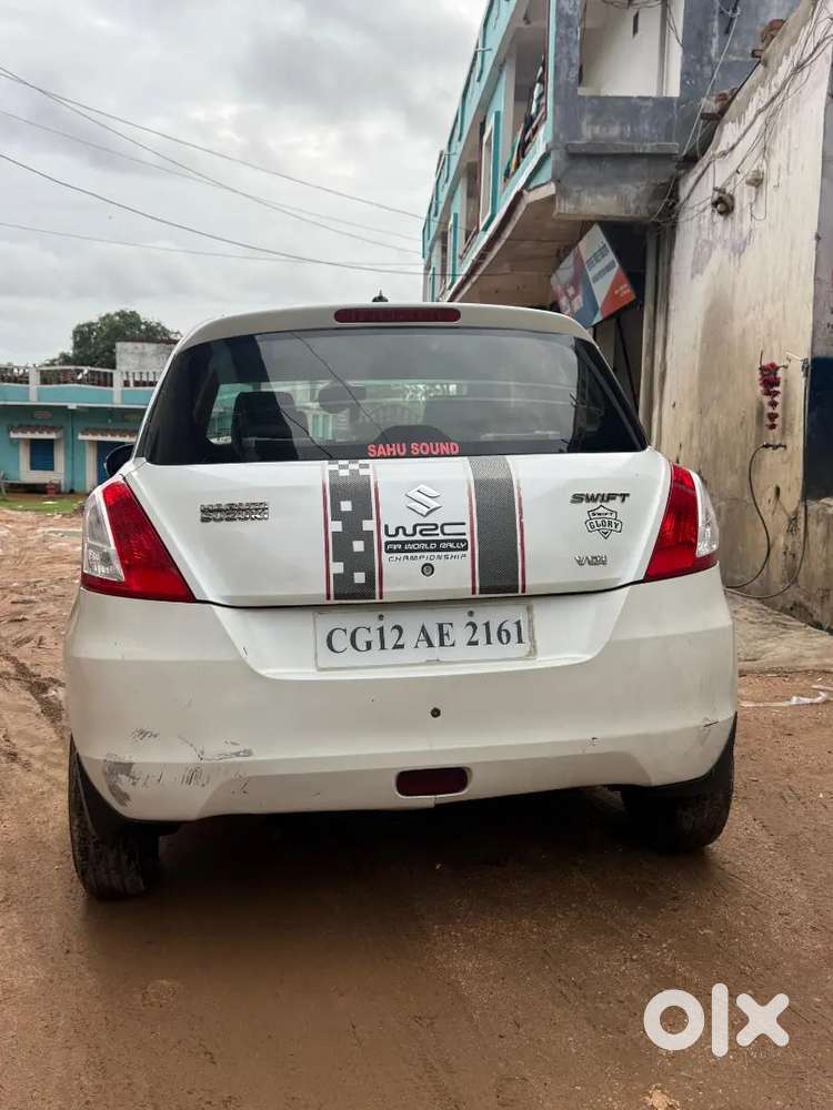 Maruti Suzuki Swift 2013 Diesel 122000 Km Driven
