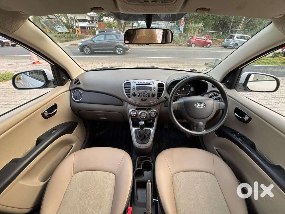 Hyundai I10 Sportz, 2016, Petrol