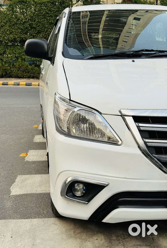Toyota Innova 2.5 G (diesel) 8 Seater, 2015, Diesel