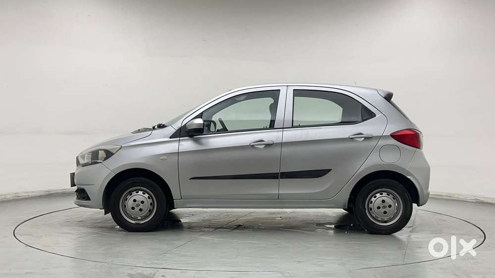 Tata Tiago 1.2 Revotron Xm, 2017, Petrol