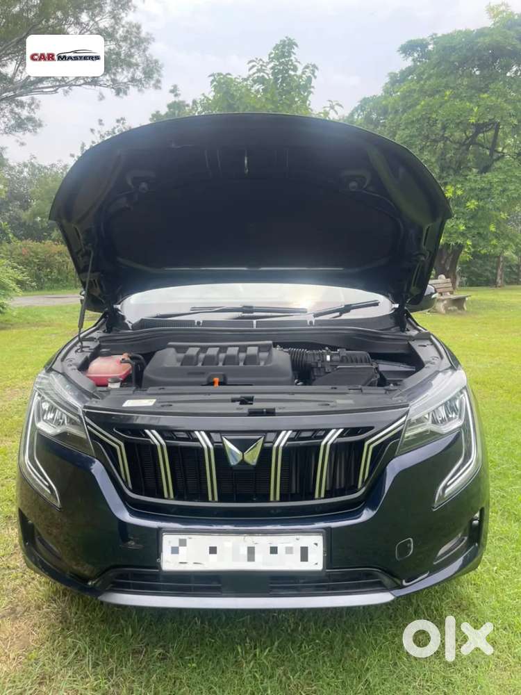 Mahindra Xuv700 2.0 Ax 7 Petrol At Str, 2023, Petrol