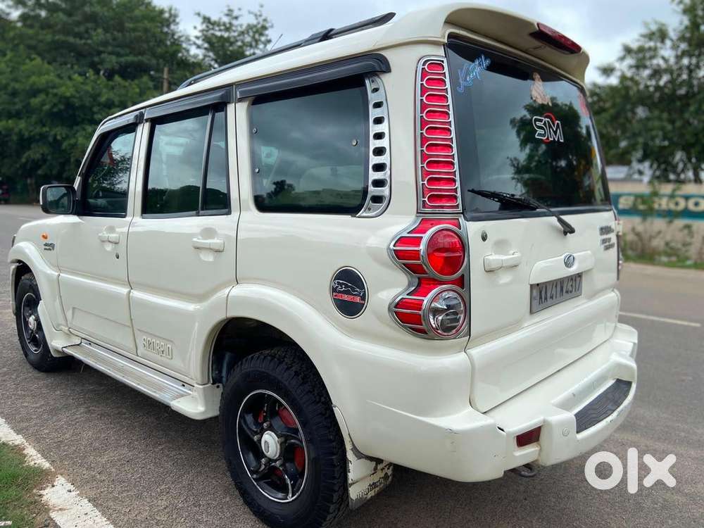 Mahindra Scorpio Diesel 2010 2nd owner.