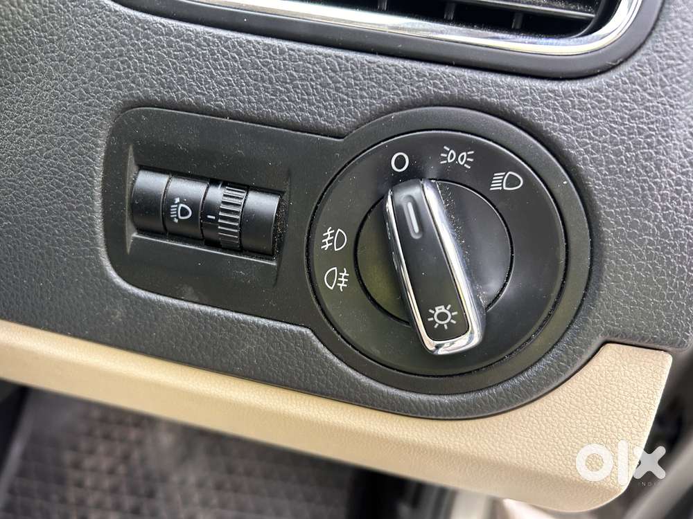 Skoda Rapid 1.6 MPI Style, 2017, Petrol