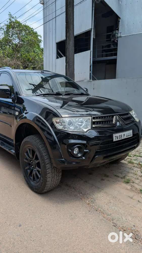 Mitsubishi Pajero Sport 2014